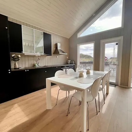 Apartment Med Utsikt Over Havet,